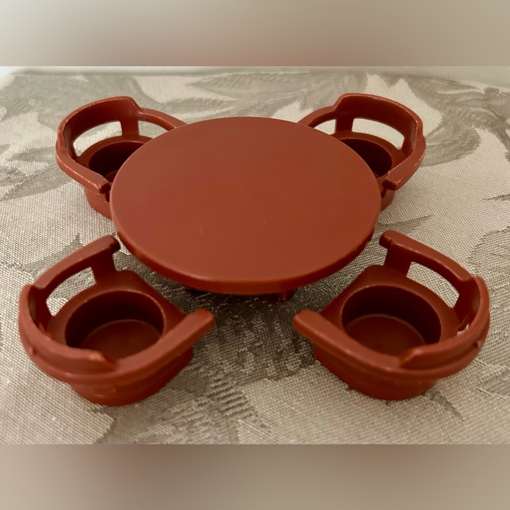 Vintage Fisher-Price Little People brown round dining/kitchen table, four chairs